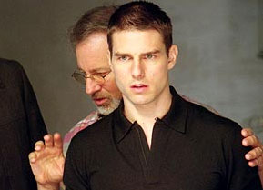 Steven Spielberg + Tom Cruise = The War of the Worlds