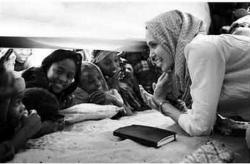 Angelina Jolie: 6 năm thăm hơn 30 trại tị nạn