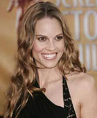 Hilary Swank tiếp tục vào vai “tâm trạng”